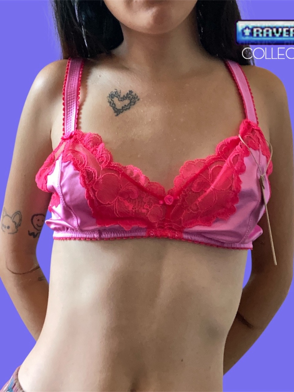 NWT SKIMS Stretched Satin Laced Bralette in Pink
